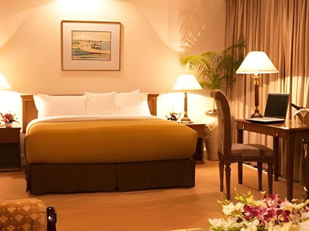 Hotel Ruposhi Bangla Dhaka Zewnętrze zdjęcie