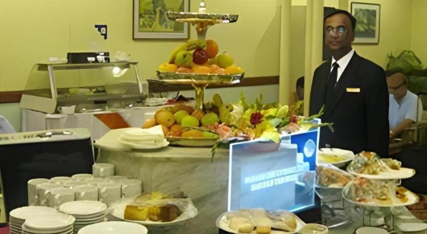Hotel Ruposhi Bangla Dhaka Zewnętrze zdjęcie